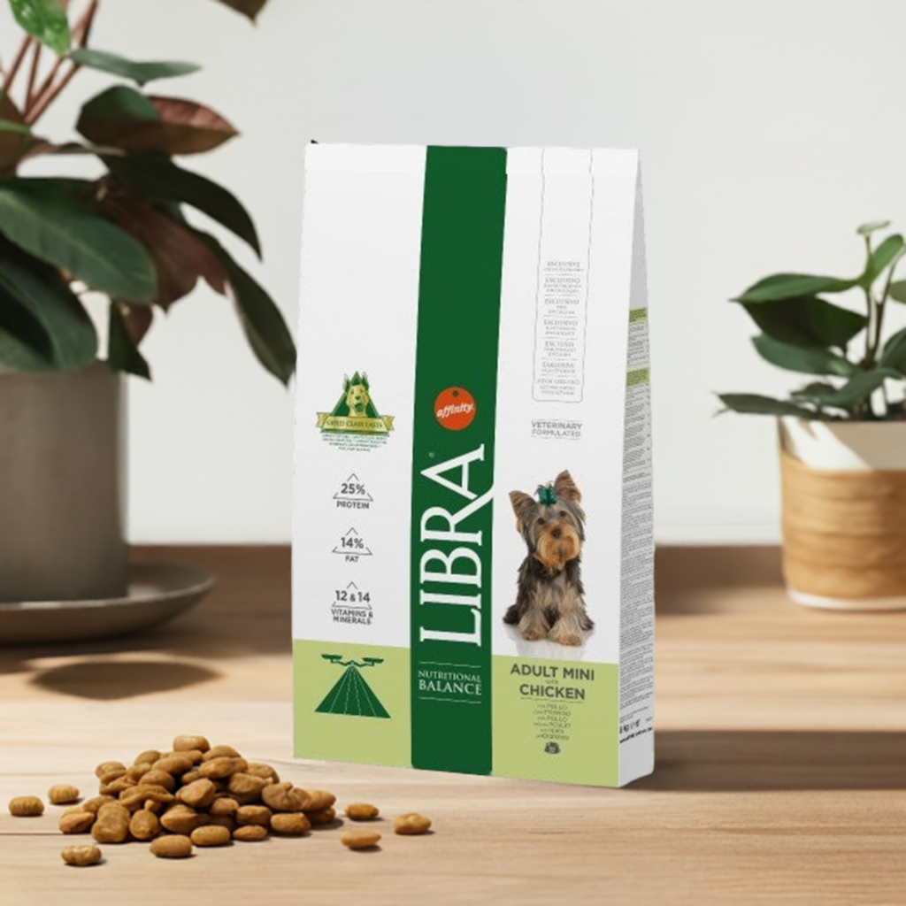 Dale a tu perrito pequeño Libra con sabor a pollo. ¡Son croquetas chiquititas y muy sabrosas que seguro le gustarán! Bolsa de 8 kilos.
