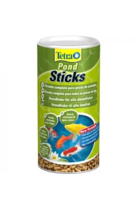 un bote que tiene un litro de capacidad, ¡como una botella de agua pequeña! Dentro hay unos palitos de comida especial para los peces que viven en estanques. Aunque el bote es de un litro, los palitos pesan solo 100 gramos, ¡que es poquito! Estos palitos les dan a tus peces todo lo que necesitan para crecer sanos y fuertes en su estanque.