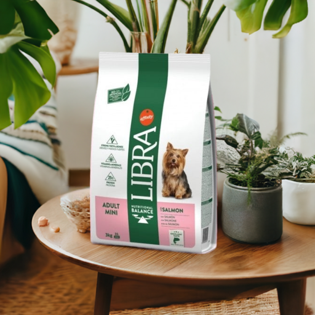 Libra Dog Mini Salmón es una comida hecha especialmente para perritos de razas pequeñas, ¡para que estén fuertes y sanos con un rico sabor a salmón! ¡Y la bolsa de 8 kilos dura mucho!

