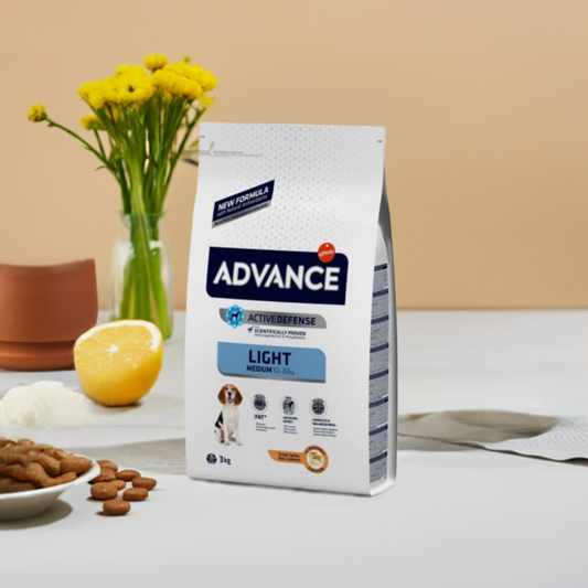 Advance Medium Light es una comida hecha para perritos de tamaño mediano que necesitan una ayudita para no ganar mucho peso. ¡Esta bolsita de 3 kilos les durará un tiempo!

